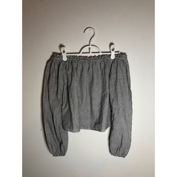 🌊Brandy Melville Theia Top🌊 - Picture 6 of 9